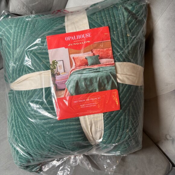 Opalhouse designed with Jungalow Decorative Bed Throw and Pillow Set Dark Green - Picture 3 of 6